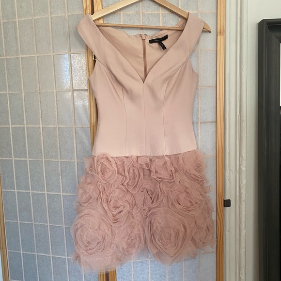 BCBGMAXAZRIA 💝 pretty Off-The-Shoulder Dress - Picture 5 of 12